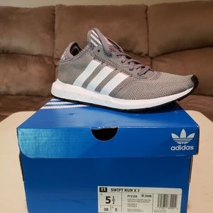 Adidas Swift Run XJ